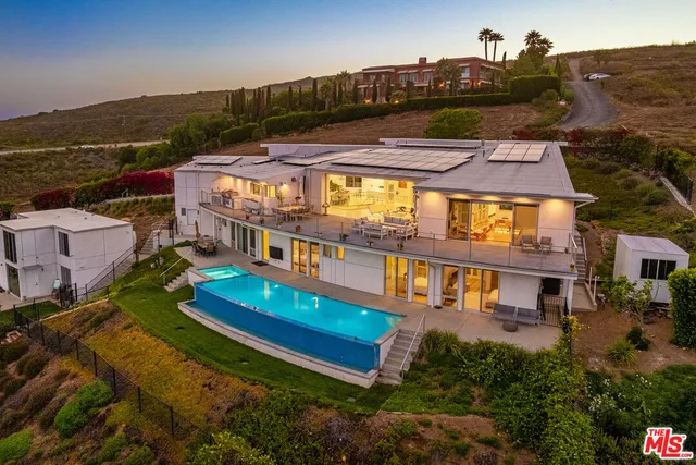 $6,250,000 | 28405 Via Acero, Malibu, CA 90265