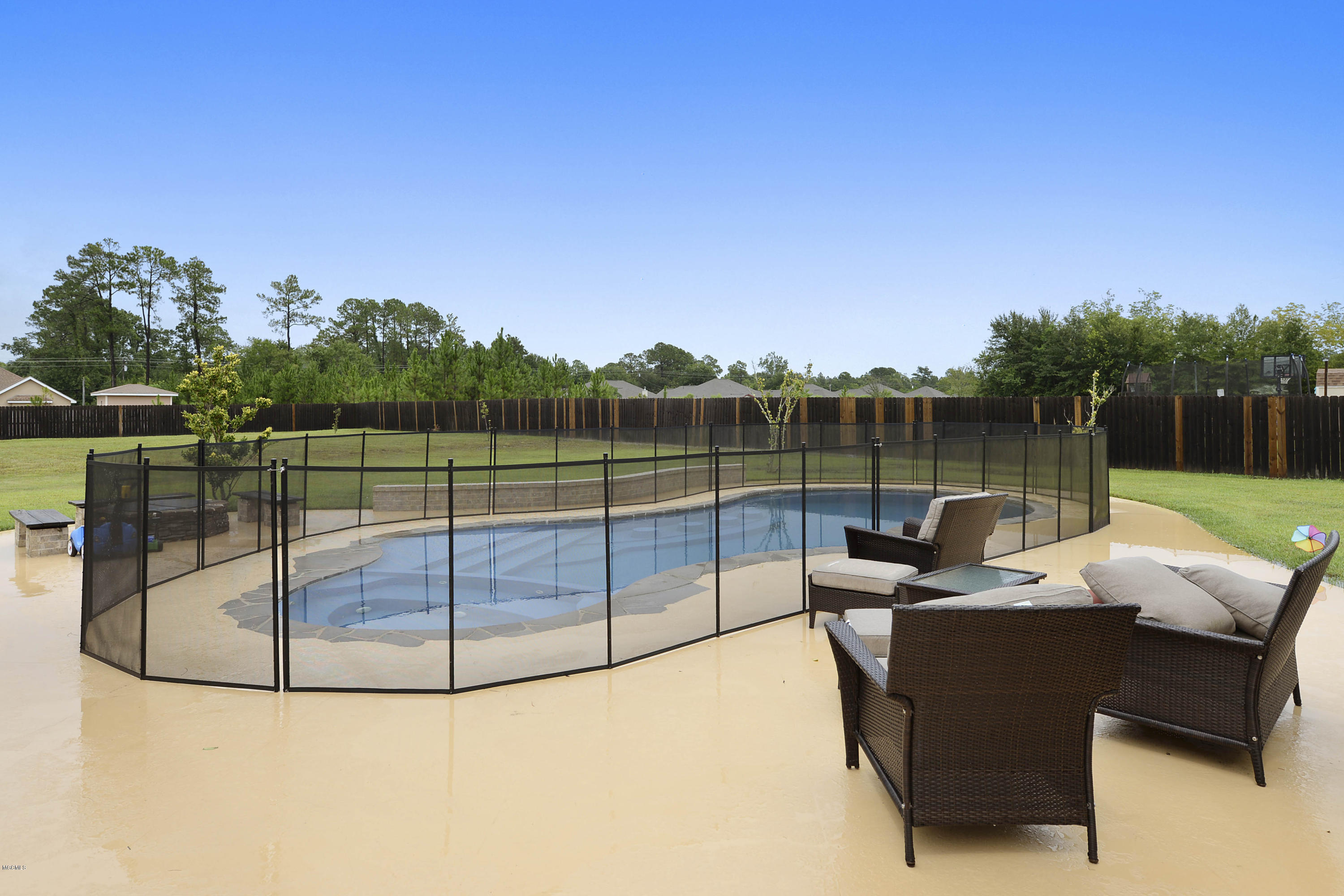 14200 Deneen Road Ocean Springs, MS 39565 - Photo 44 of 47 045