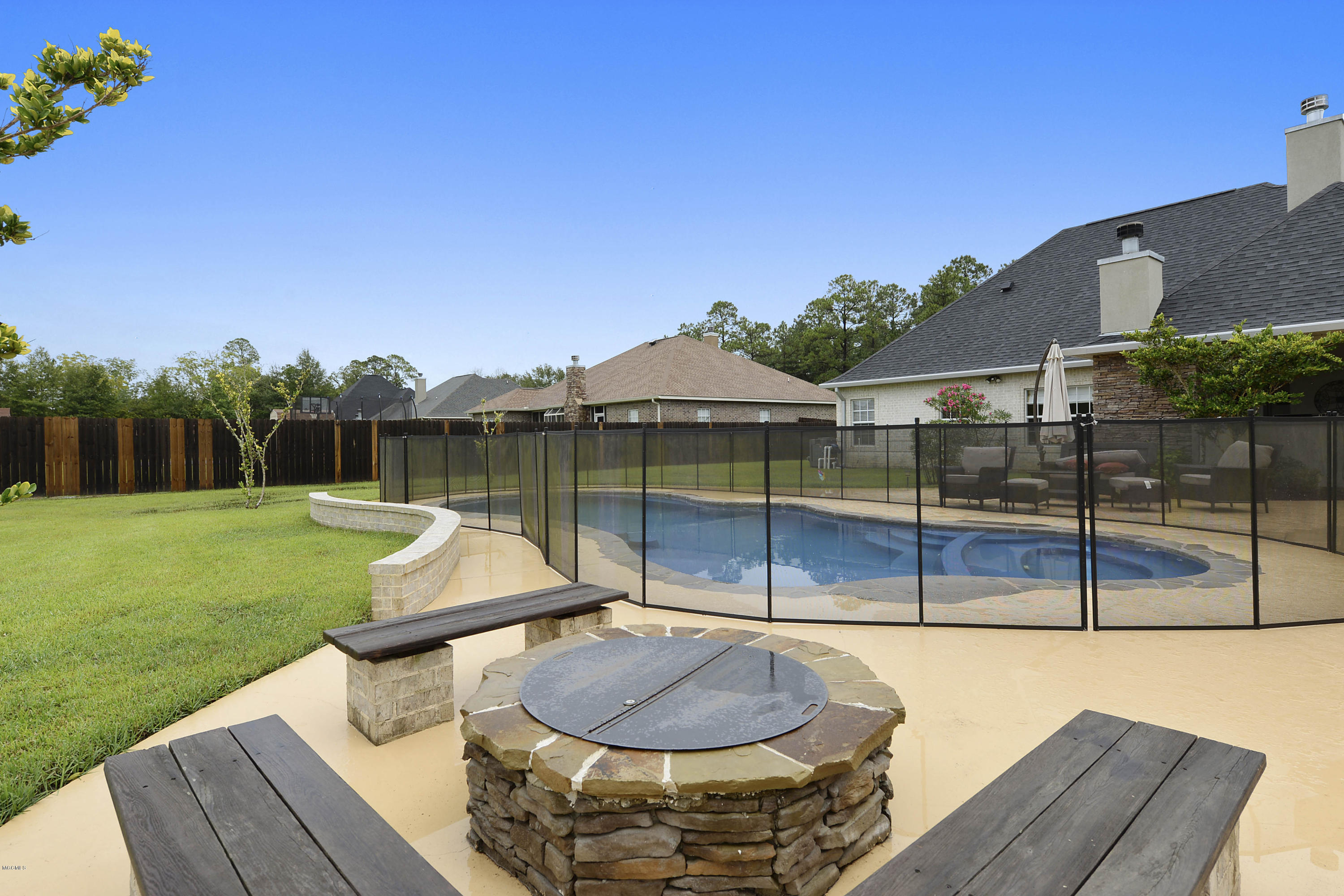 14200 Deneen Road Ocean Springs, MS 39565 - Photo 45 of 47 046