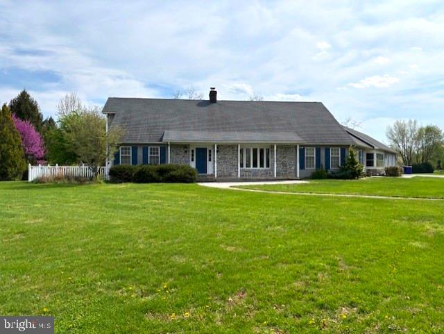 Enjoy the Fron Porch while reading or relaxing