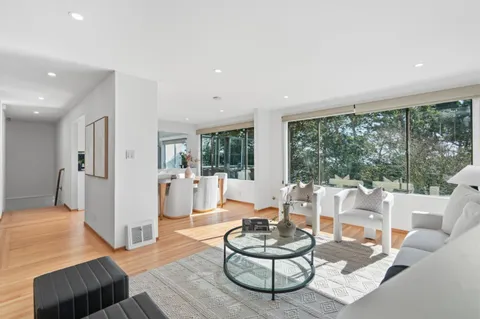 $2,100,000 | 80 Dawnview Way, San Francisco, CA 94131