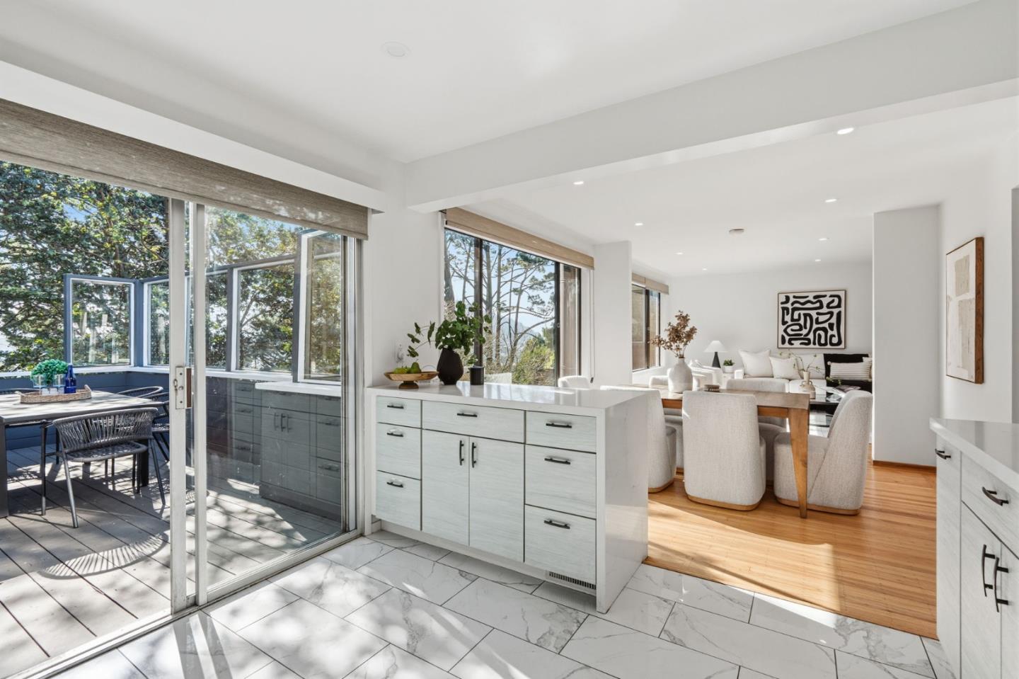 80 Dawnview Way San Francisco, CA 94131 - Photo 2 of 30