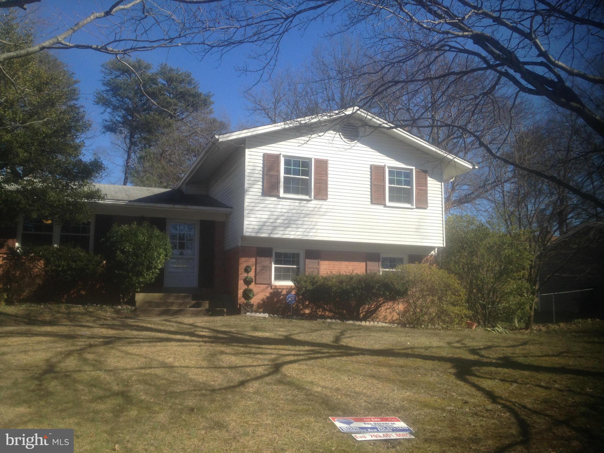 6009 Meriwether Lane Springfield, VA 22150 - Photo 1 of 30 Exterior (Front)