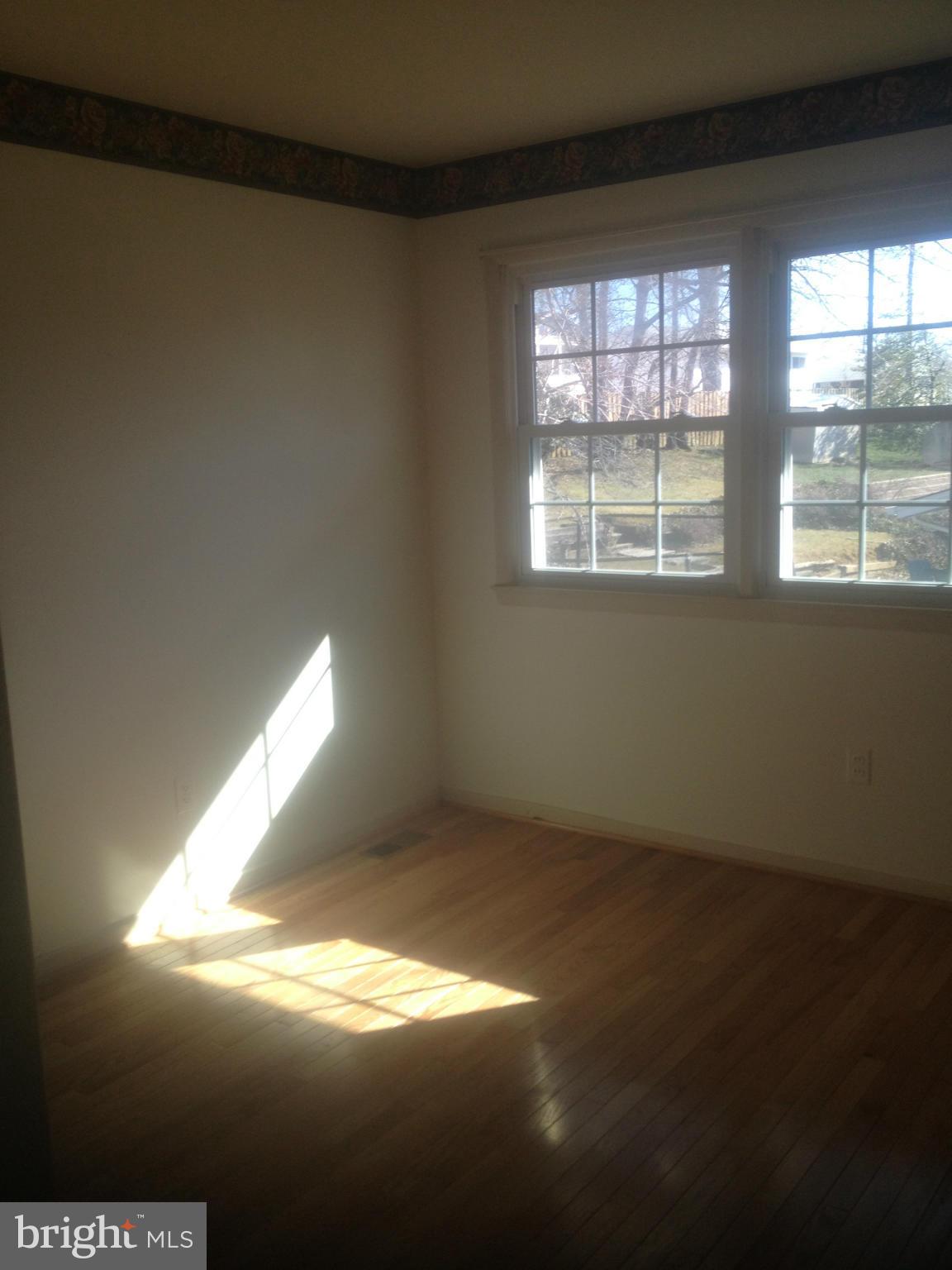 6009 Meriwether Lane Springfield, VA 22150 - Photo 25 of 30 Bedroom