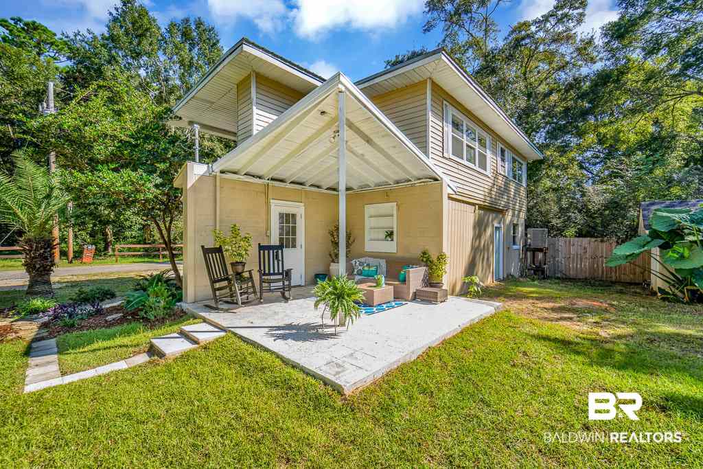 18694 Cedar Drive Foley, AL 36535 - Photo 4 of 21 Back Elevation