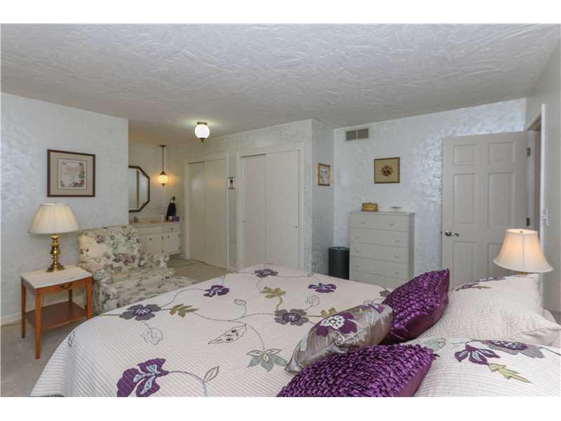 606 Valley Way Road Greenwood, IN 46142 - Photo 14 of 21 Gallery Image 14