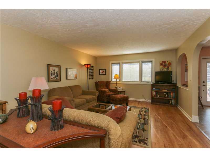 606 Valley Way Road Greenwood, IN 46142 - Photo 7 of 21 Gallery Image 7