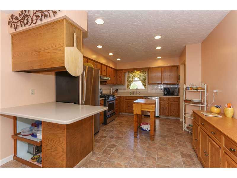 606 Valley Way Road Greenwood, IN 46142 - Photo 8 of 21 Gallery Image 8