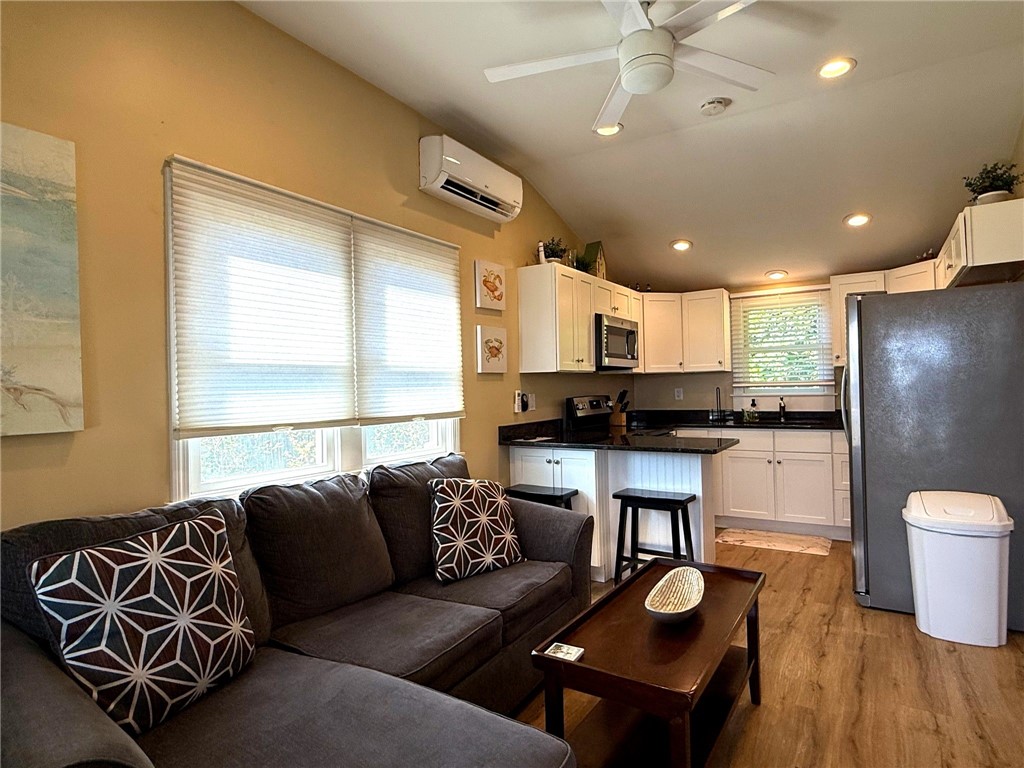11 Sherman Road, Unit B South Kingstown, RI 02879 - Photo 1 of 10