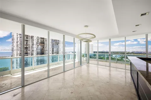 $1,600,000 | 2127 Brickell Avenue, Unit 1805, Miami, FL 33129
