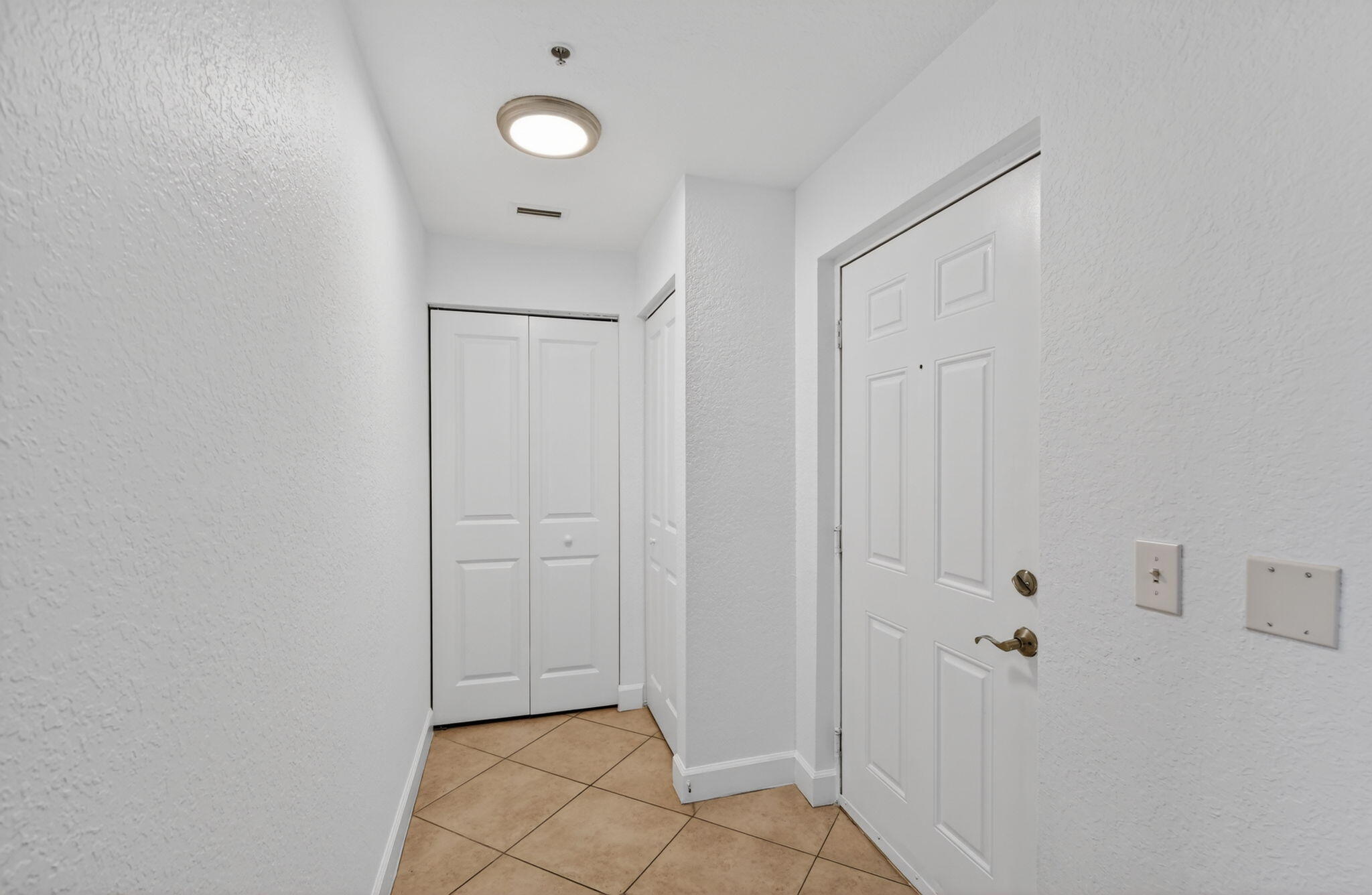 1660 Renaissance Commons Boulevard, Unit 2407 Boynton Beach, FL 33426 - Photo 6 of 55 2-web-or-mls-DSC_8321