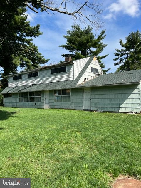 23 Sugarplum Road Levittown, PA 19056 - Photo 4 of 6 Gallery Image 4