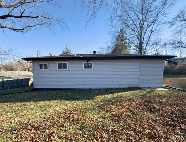 $215,000 | 2061 Ridgeway Drive, Arnold, MO 63010