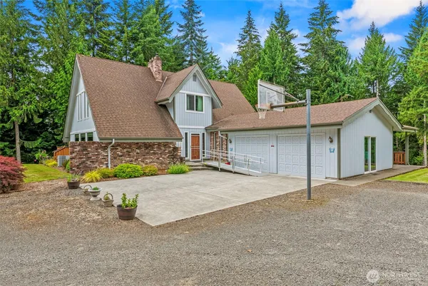 $1,399,000 | 190 Martin Road, Silverlake, WA 98645