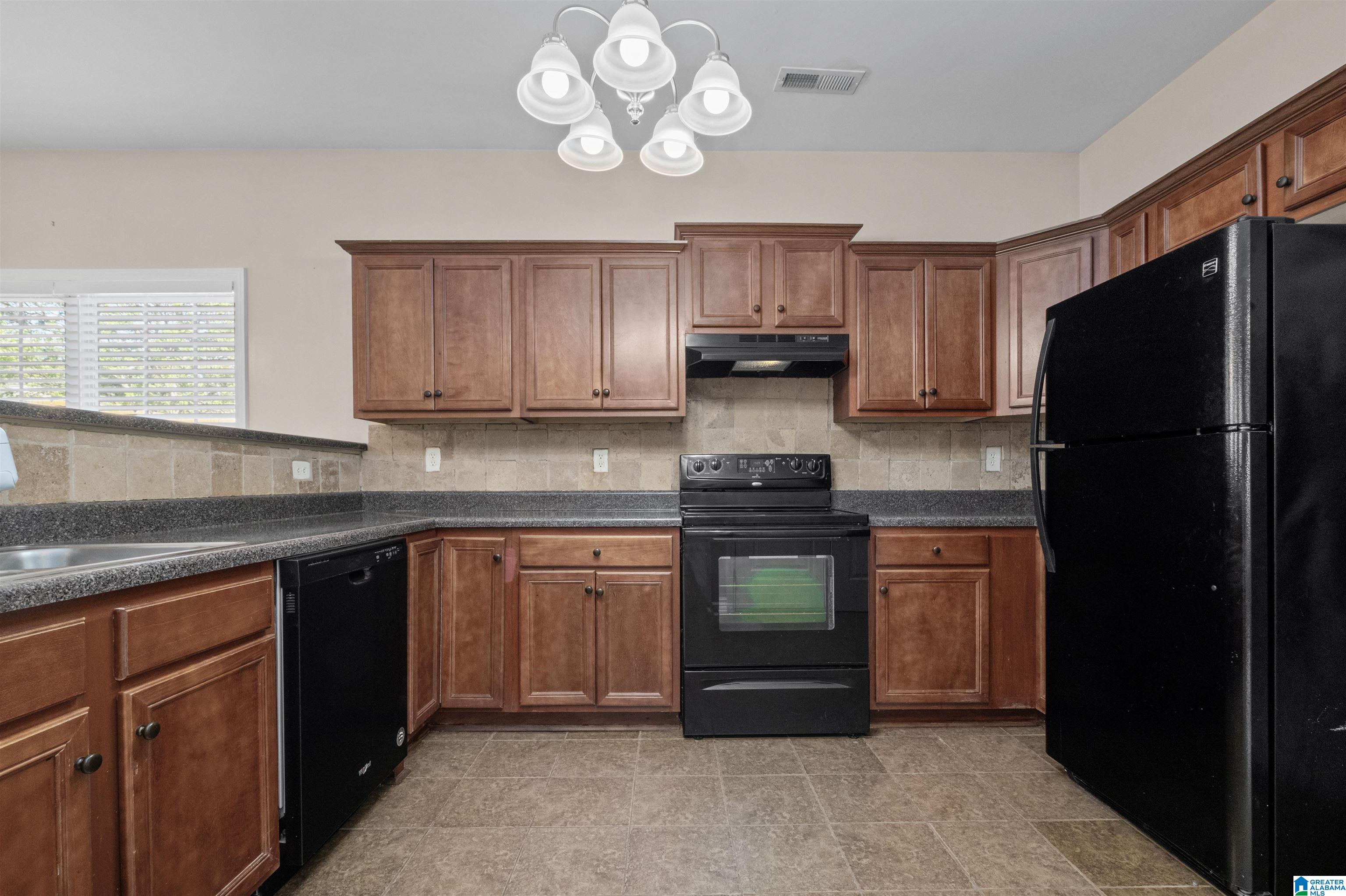 142 Merrimeadows Drive Calera, AL 35040 - Photo 8 of 31