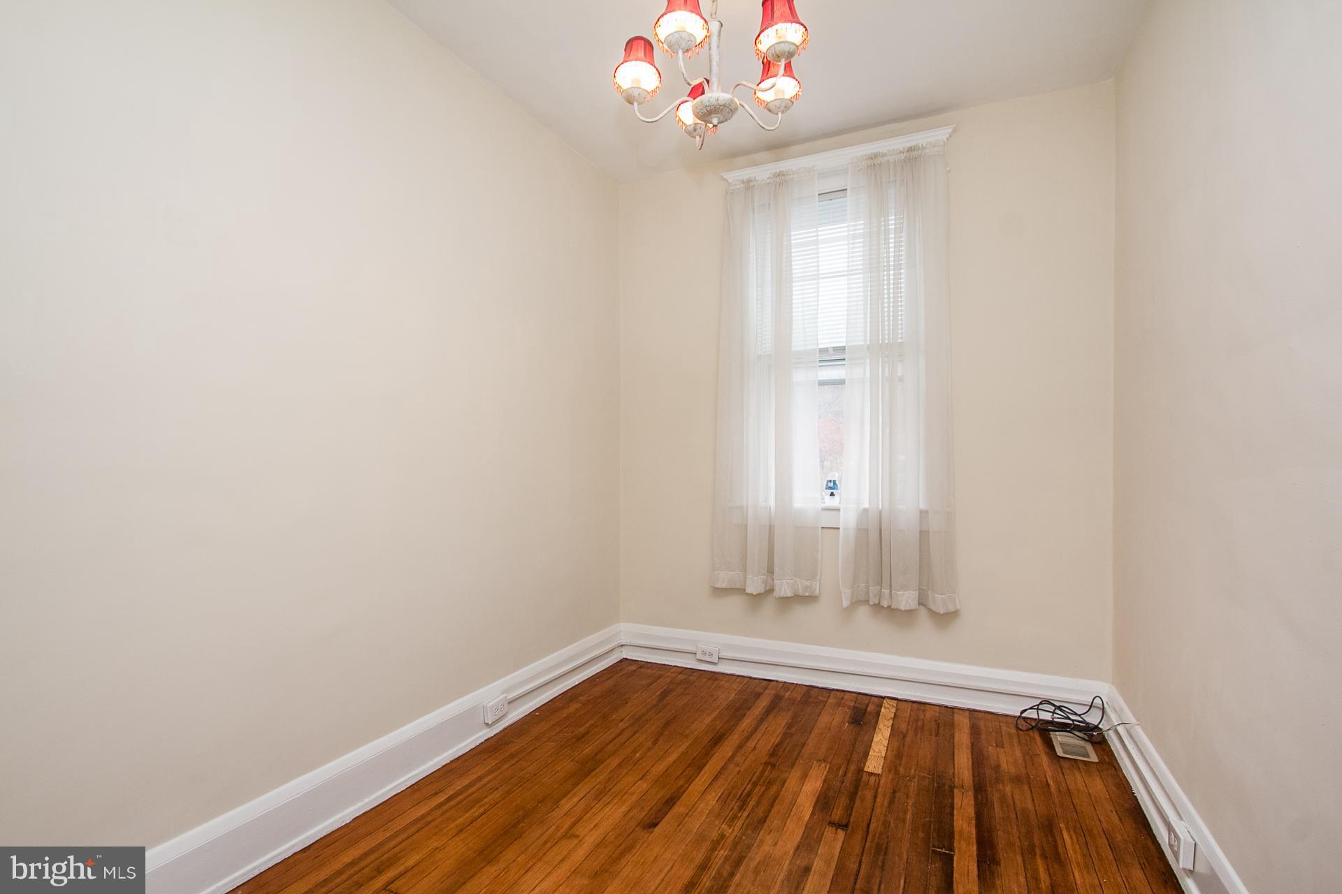 4218 Falls Road Baltimore, MD 21211 - Photo 14 of 30 Bedroom