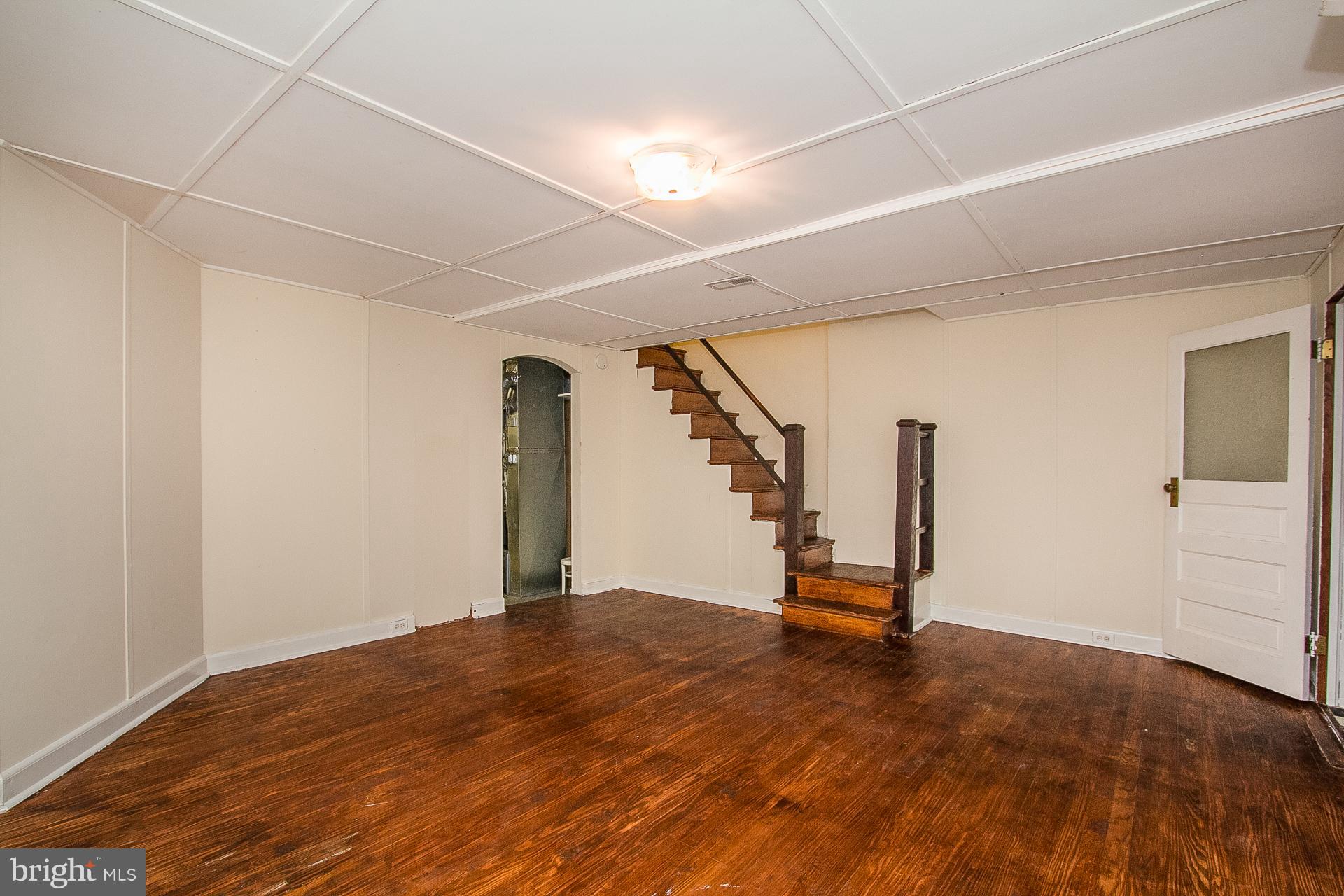 4218 Falls Road Baltimore, MD 21211 - Photo 24 of 30 Family Room