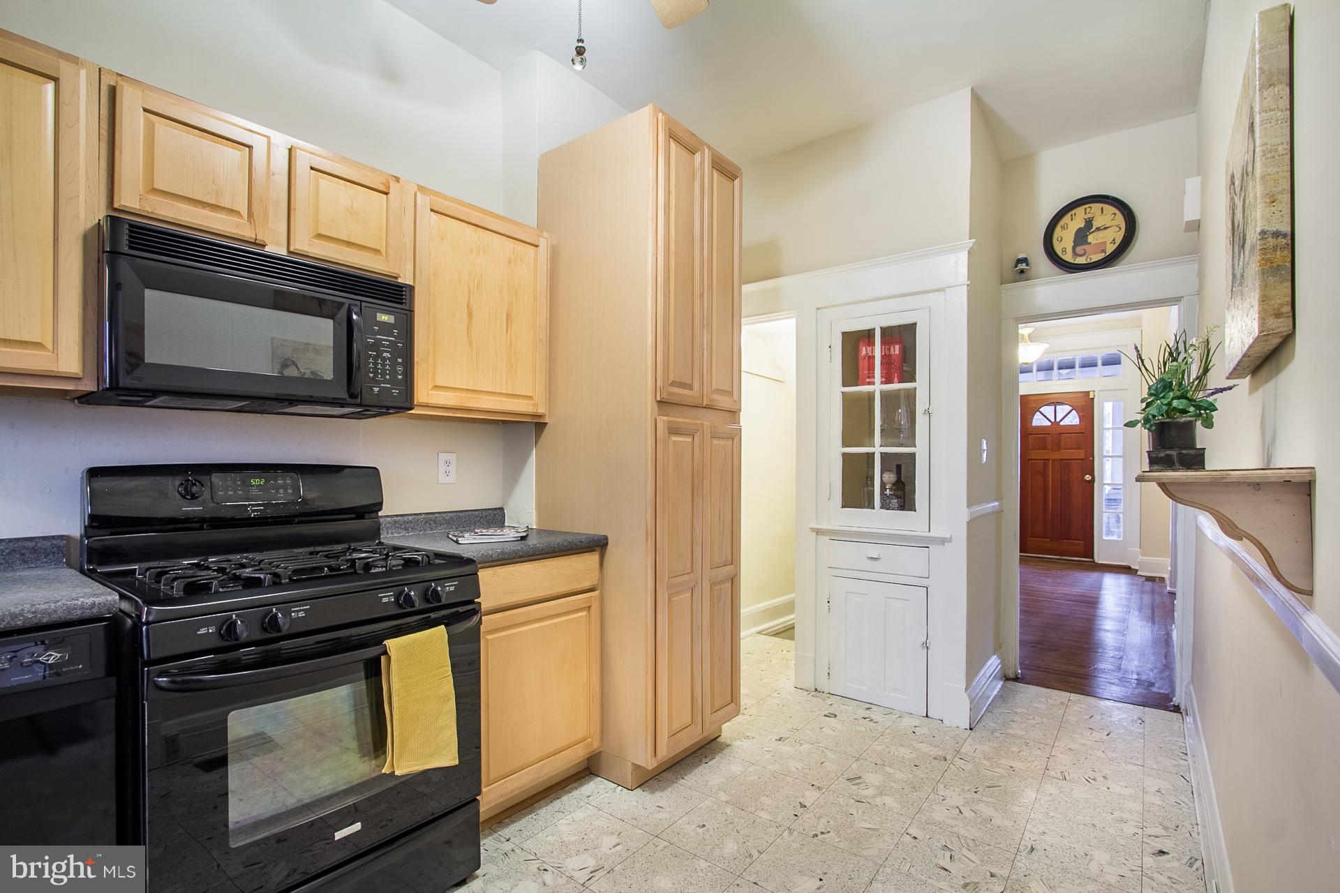 4218 Falls Road Baltimore, MD 21211 - Photo 9 of 30 Kitchen