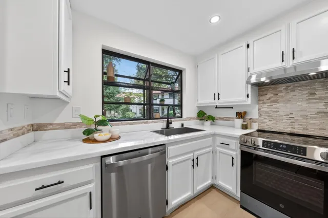 $775,000 | 1400 Bowe Avenue, Unit 1703, Santa Clara, CA 95051