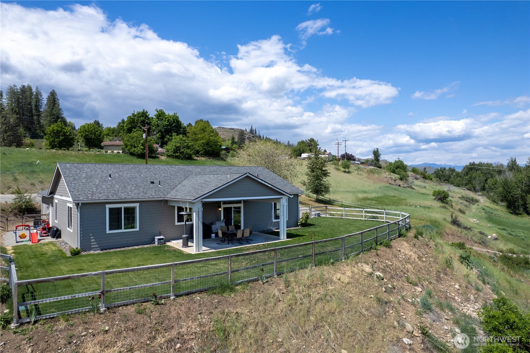 3 Kingfisher Road Twisp, WA 98856 - Photo 3 of 40