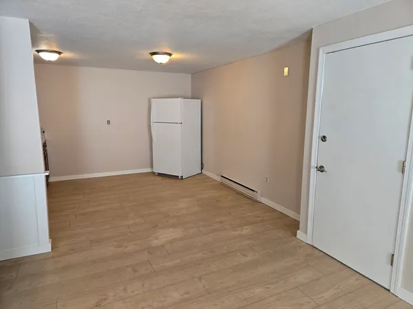 $1,700 | 297 Ashland Avenue, Unit 16, Southbridge, MA 01550