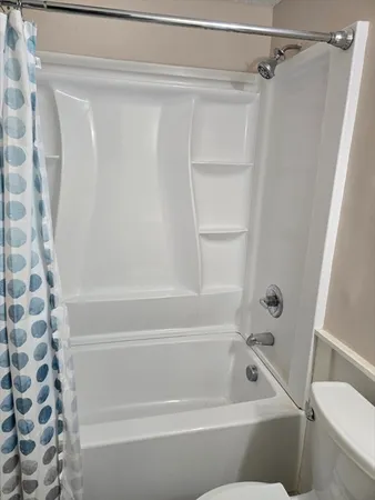 $1,700 | 297 Ashland Avenue, Unit 16, Southbridge, MA 01550