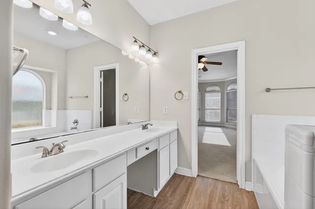 $2,300 | 13835 Bentpath Drive, Houston, TX 77014