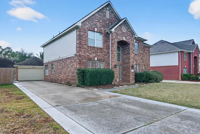 $2,300 | 13835 Bentpath Drive, Houston, TX 77014