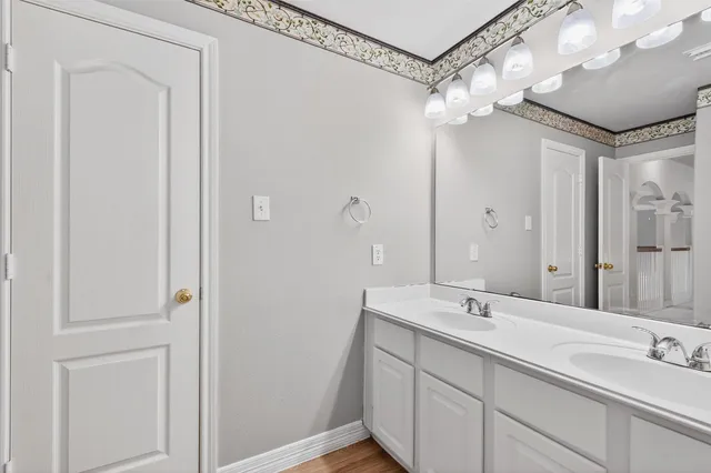 $2,300 | 13835 Bentpath Drive, Houston, TX 77014