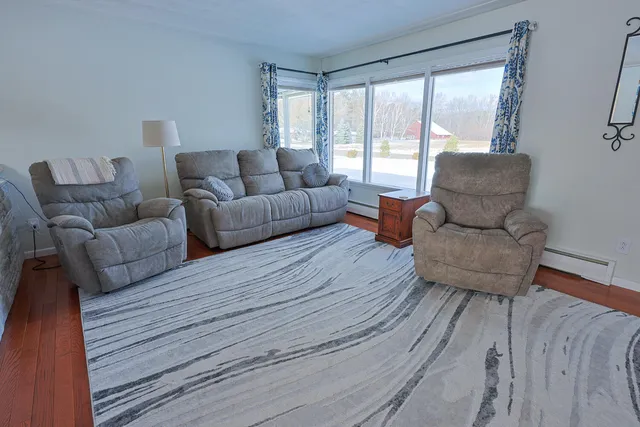 $625,000 | 6490 145th Avenue, Holland, MI 49423