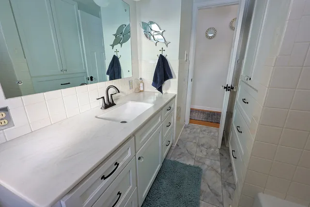 $625,000 | 6490 145th Avenue, Holland, MI 49423