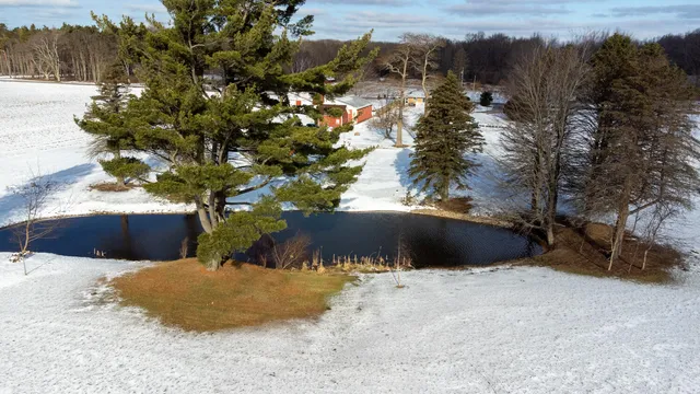 $625,000 | 6490 145th Avenue, Holland, MI 49423