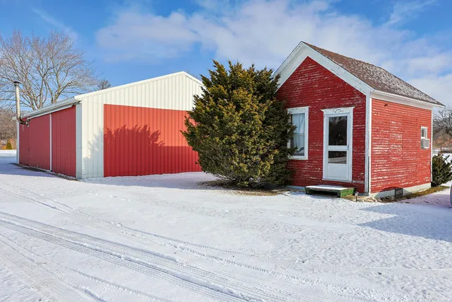 $625,000 | 6490 145th Avenue, Holland, MI 49423