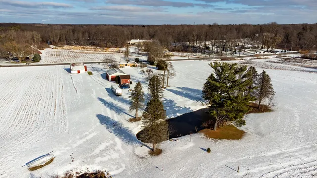 $625,000 | 6490 145th Avenue, Holland, MI 49423