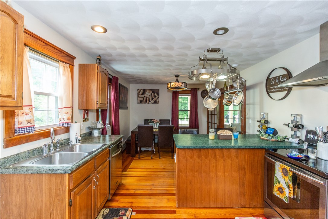 396 Main Street Scituate, RI 02831 - Photo 11 of 50 Gallery Image 11