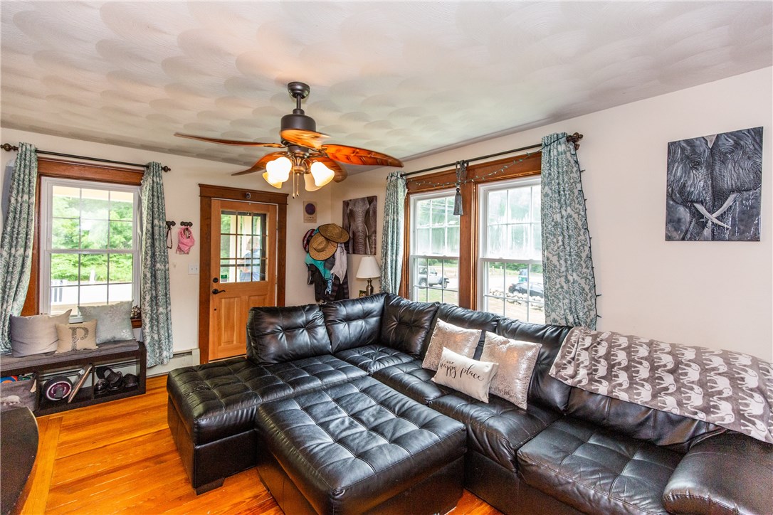 396 Main Street Scituate, RI 02831 - Photo 3 of 50 Gallery Image 3