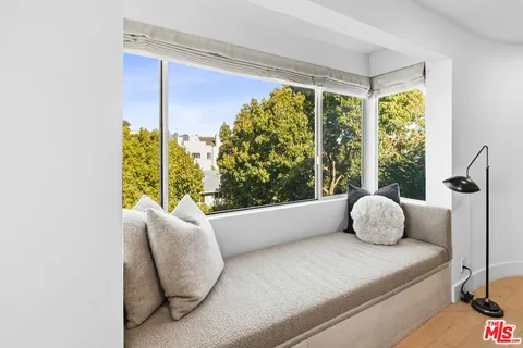 $1,895,000 | 930 California Avenue, Unit 301, Santa Monica, CA 90403