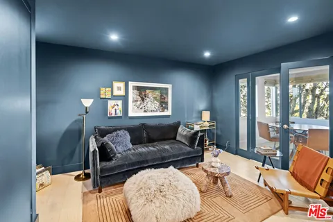 $1,895,000 | 930 California Avenue, Unit 301, Santa Monica, CA 90403