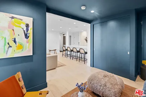 $1,895,000 | 930 California Avenue, Unit 301, Santa Monica, CA 90403