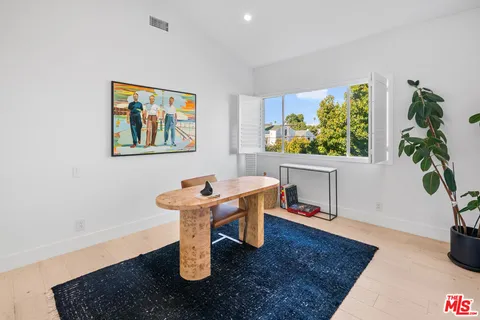 $1,895,000 | 930 California Avenue, Unit 301, Santa Monica, CA 90403