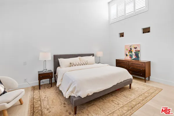 $1,895,000 | 930 California Avenue, Unit 301, Santa Monica, CA 90403