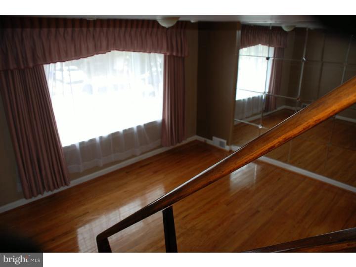 8312 Rodney Street Philadelphia, PA 19150 - Photo 6 of 21 Living Room