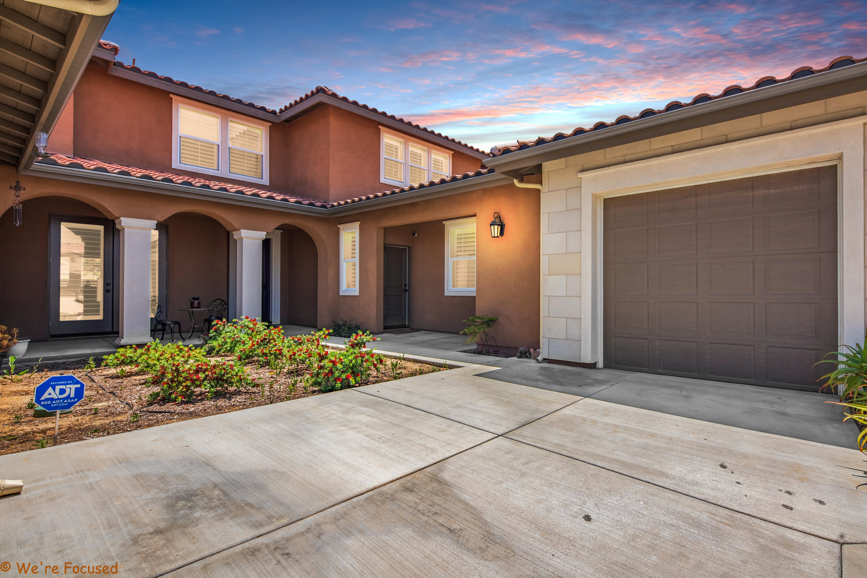17126 Blue Lake Court Riverside, CA 92503 - Photo 4 of 75 EWere-Focused-17126-Blue-Lake-37