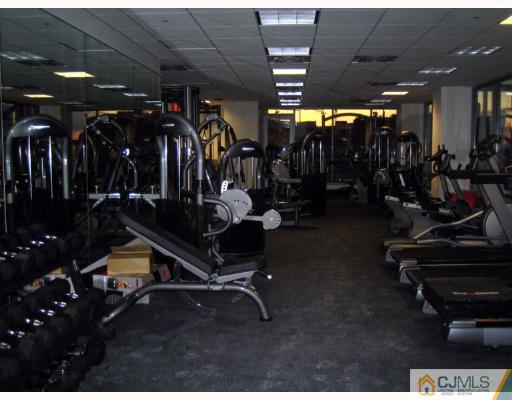 1 Spring Street, Unit 2202 New Brunswick, NJ 08901 - Photo 2 of 20 Gallery Image 2