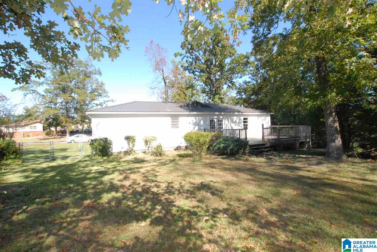 901 27th Avenue Northeast Center Point, AL 35215 - Photo 8 of 28