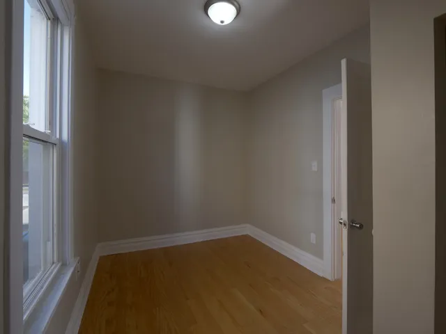 $200,000 | 572 Douglas Avenue, Calumet City, IL 60409