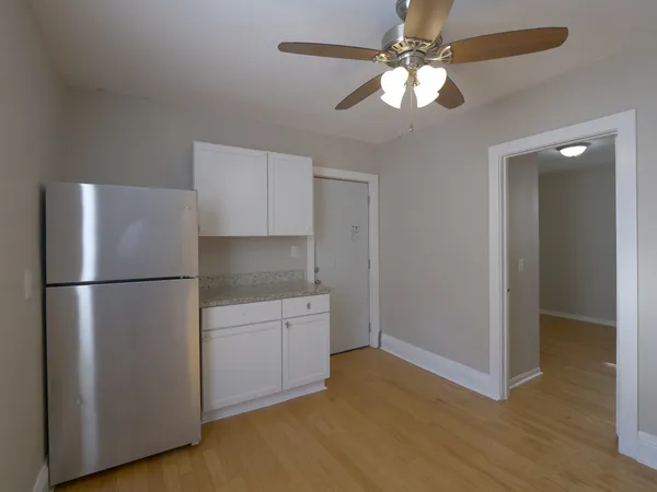 $139,900 | 572 Douglas Avenue, Calumet City, IL 60409