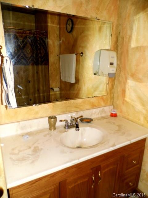 3006 Chestnut Road, Unit 15 Lincolnton, NC 28092 - Photo 14 of 23 Gallery Image 14