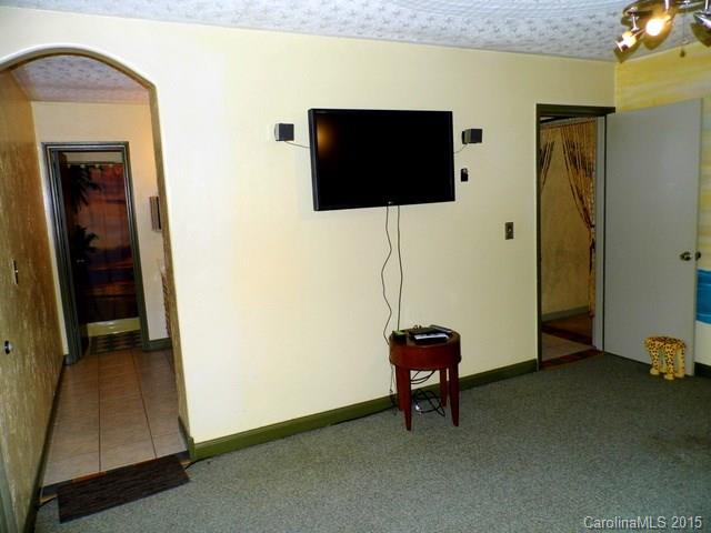 3006 Chestnut Road, Unit 15 Lincolnton, NC 28092 - Photo 9 of 23 Gallery Image 9