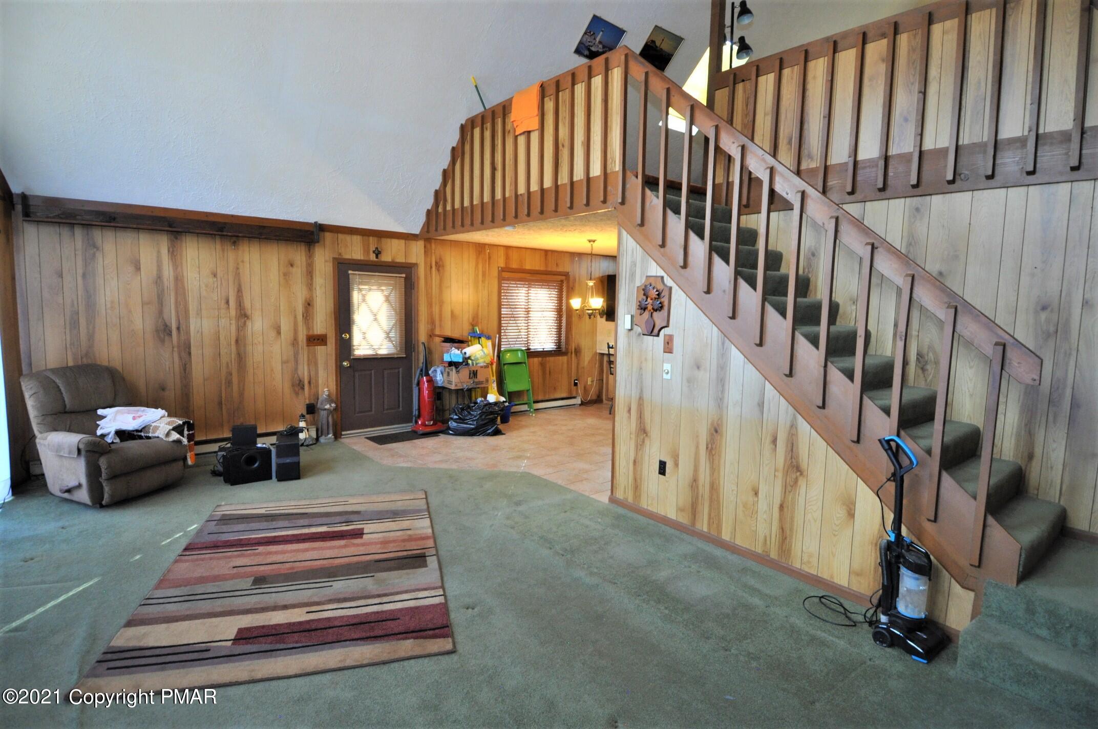 19 Pinetree Road Albrightsville, PA 18210 - Photo 3 of 42 p3